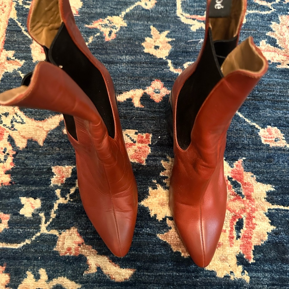 heeled burgundy boots never worn before brand new